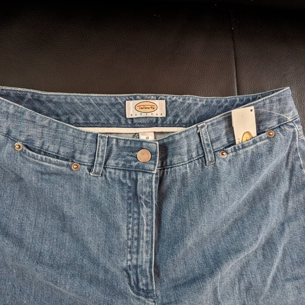 Straight Leg Jeans  - NWT       10P